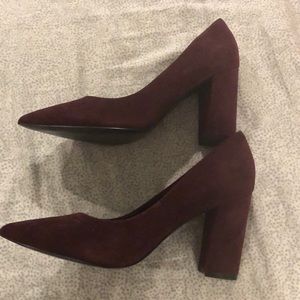 Marc Fisher size 8 maroon pumps like new